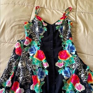 Guess Floral Hi-Low Maxi Size small